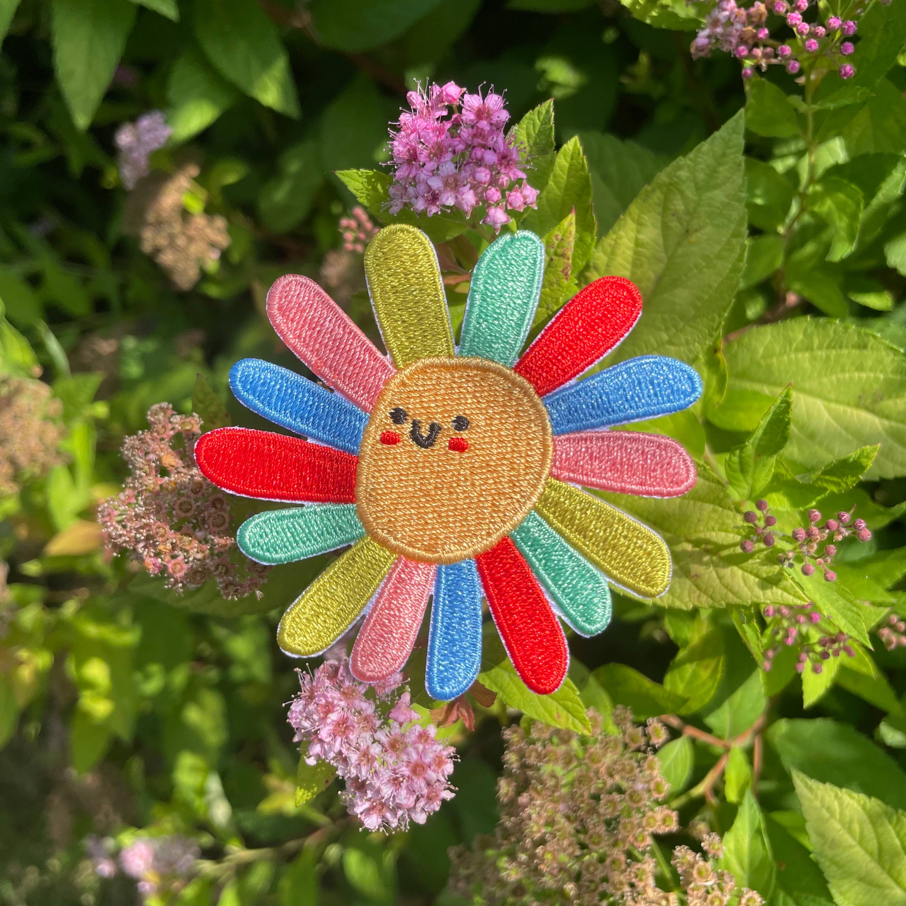 Fleur colorée - Écusson thermocollant