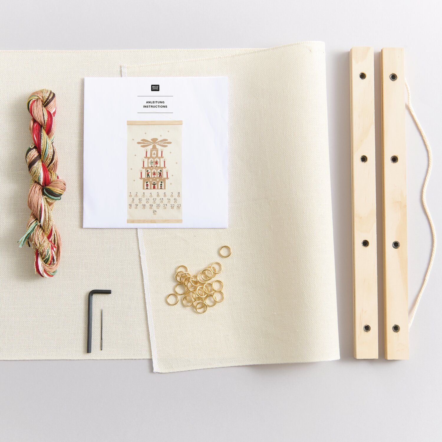 Kit point de croix - Calendrier de l'Avent à broder