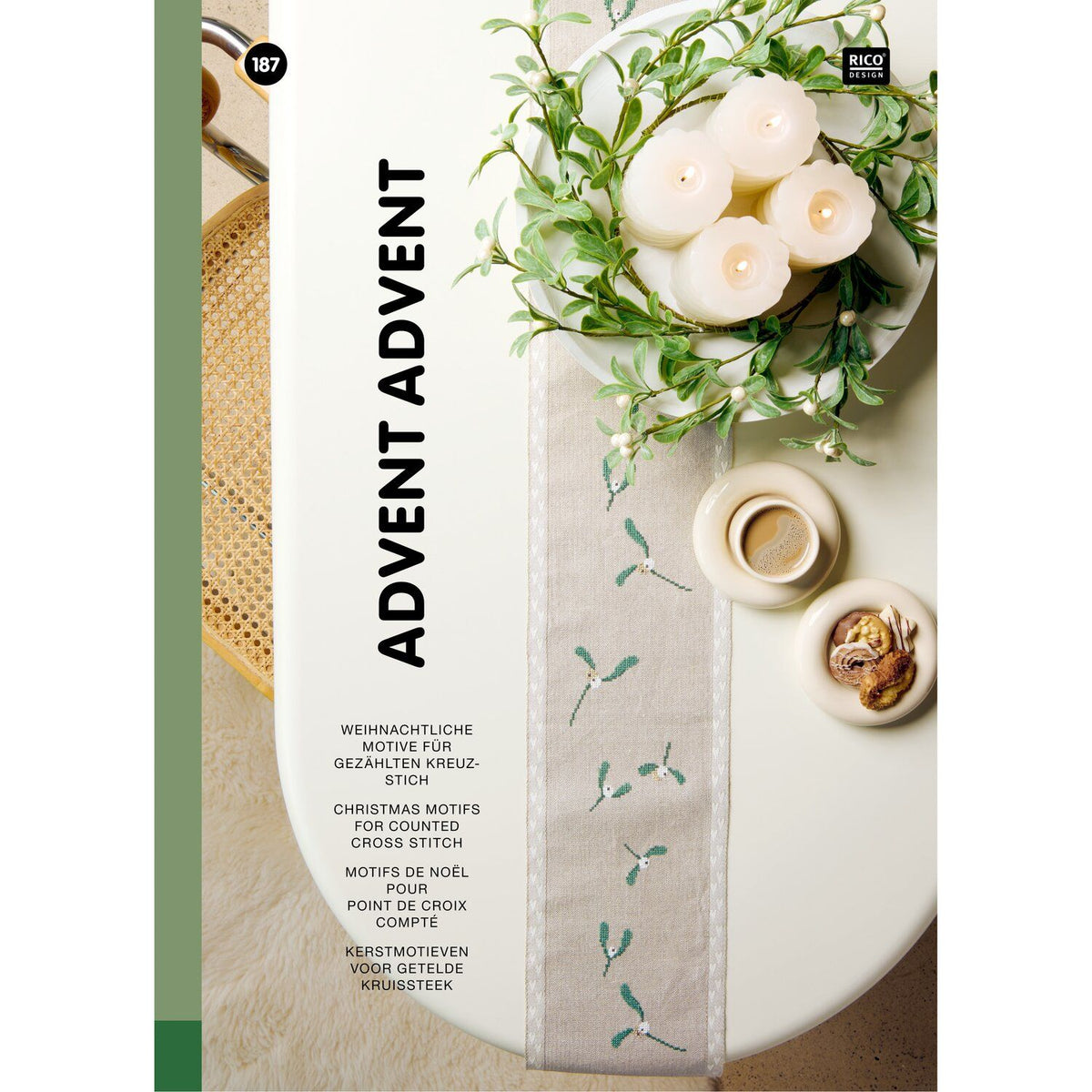 Livre de broderie Avent 187