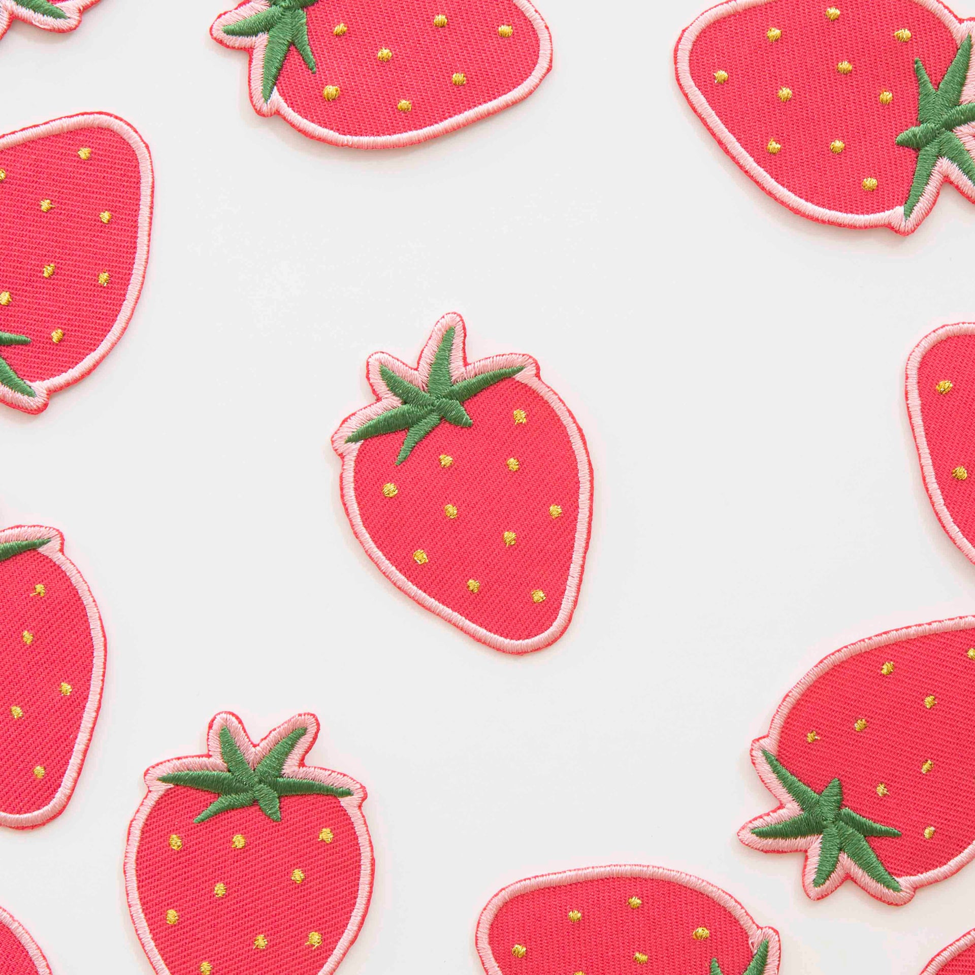 Patch thermocollant en forme de fraise
