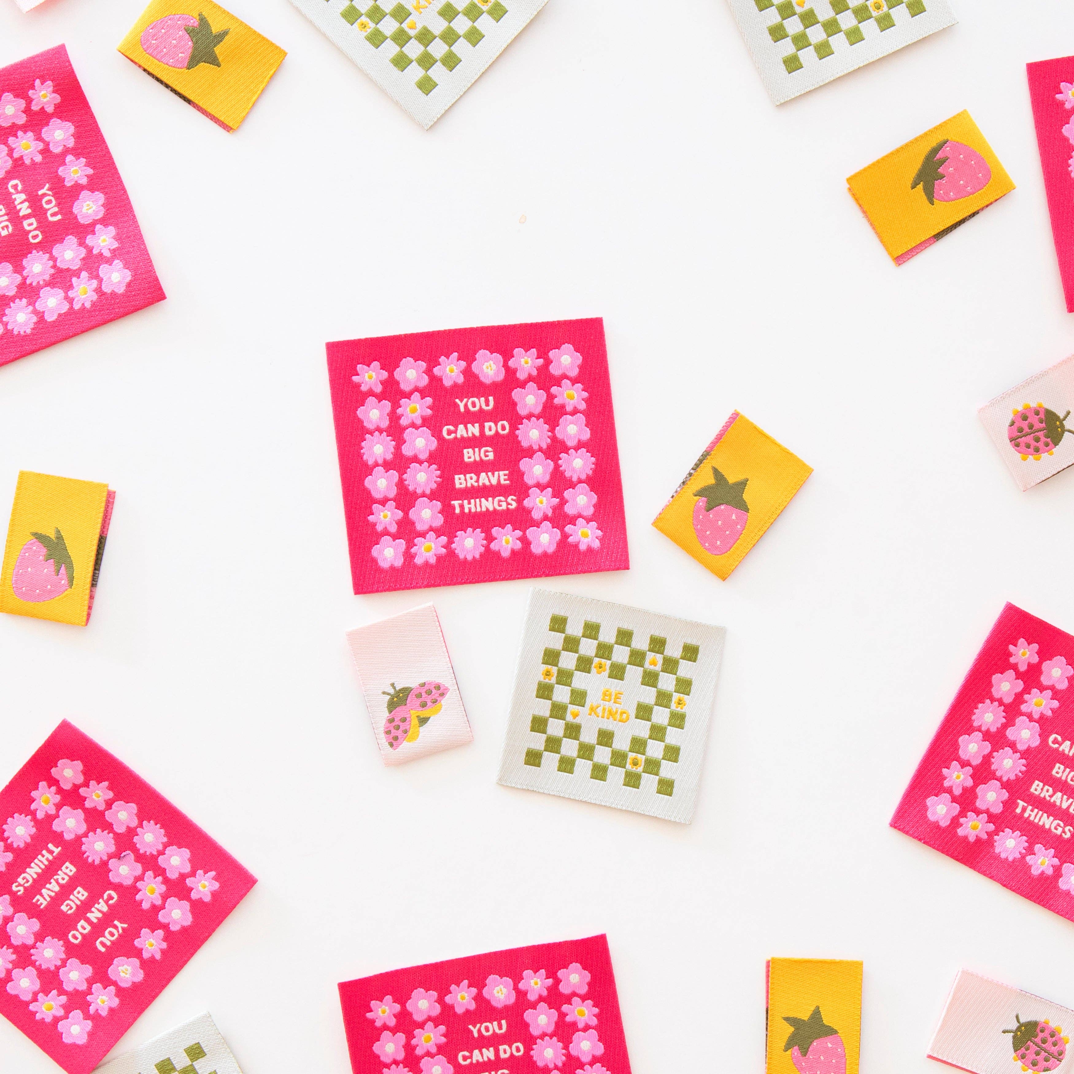 Etiquettes tissées Joyful June