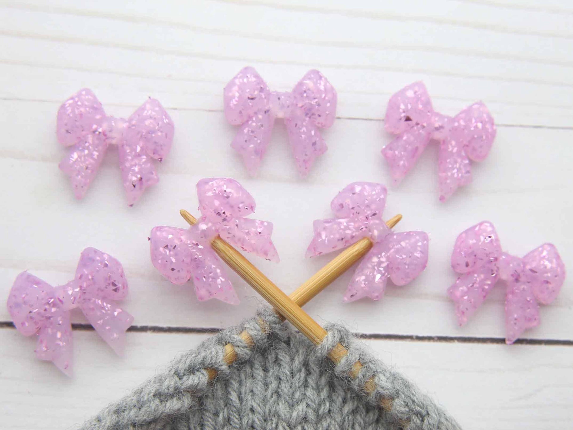 Nœud à paillettes | Bouchons d'aiguilles