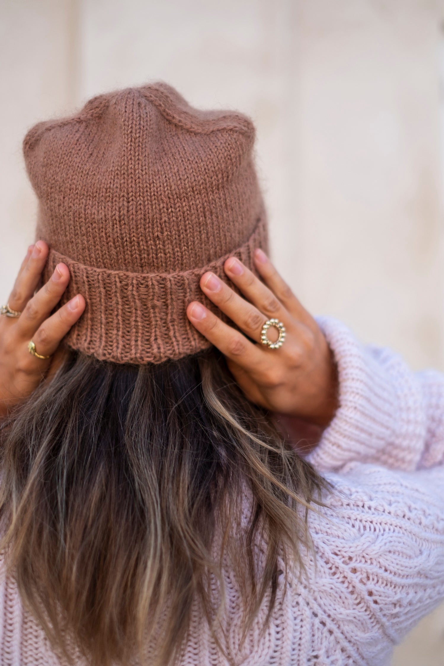 Knits to wear : Effortless Patterns by Kutova Kika