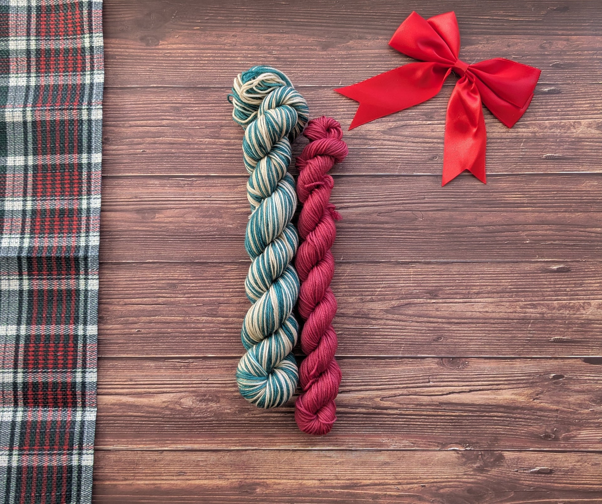 Laine à chaussette auto-rayante