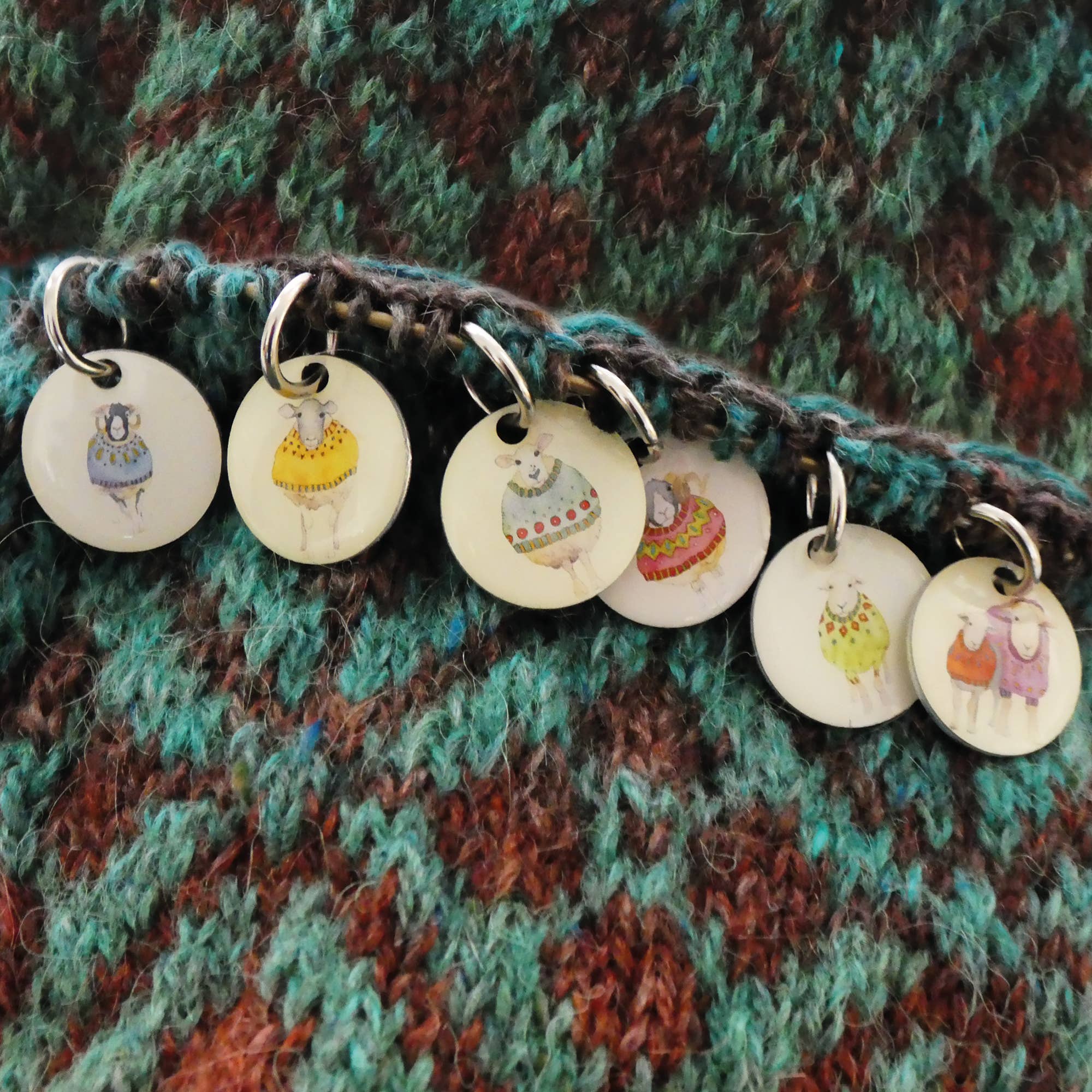 Marqueurs de mailles ronds Sheep in Sweaters II dans une boîte
