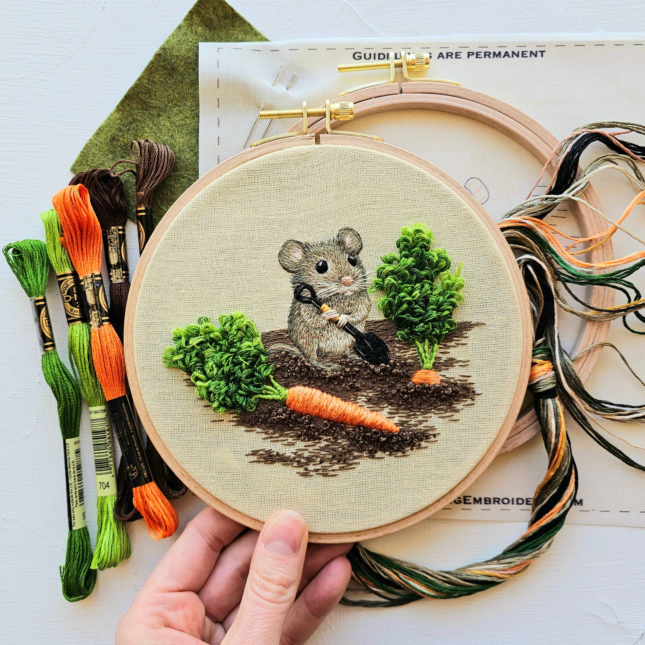 Kit de Broderie "Garden Mouse"