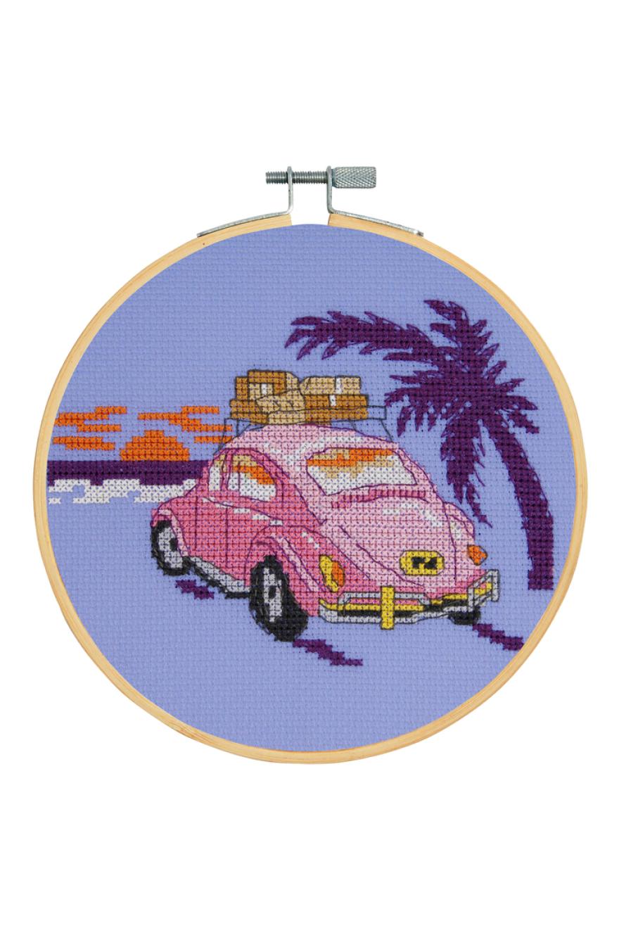 La coccinelle rose - Kit point de croix