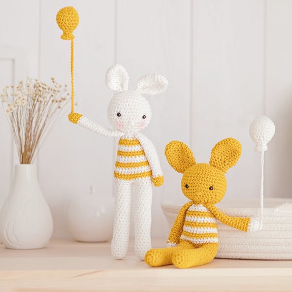 Kit tricot Amigurumi Hardicraft - Doutze Bunny, pour créer un doudou lapin  plat tout doux